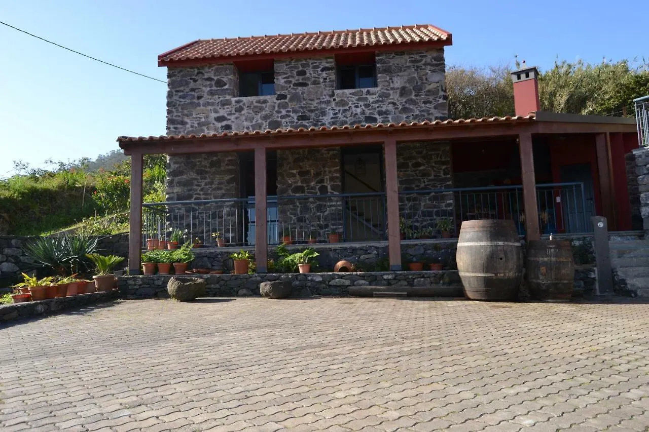 Recantos Do Castanheiro Porto Moniz Country house